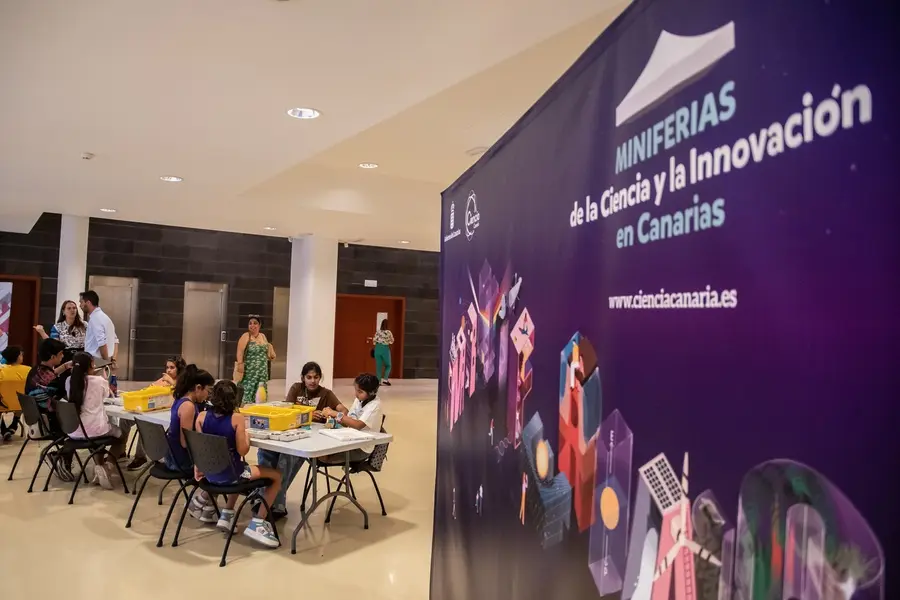 WEB Miniferia Ciencia Fuerteventura-66