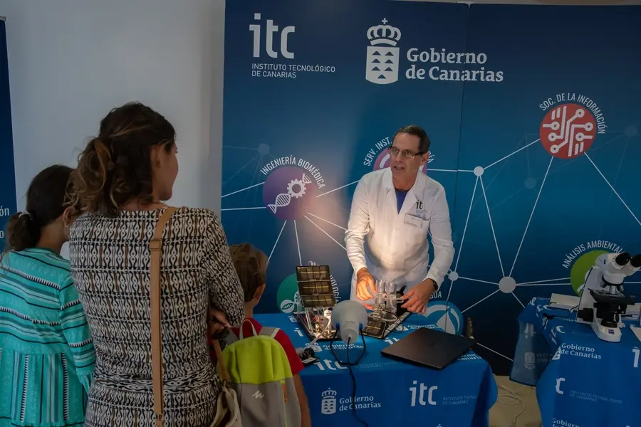 WEB Miniferia Ciencia Fuerteventura-99