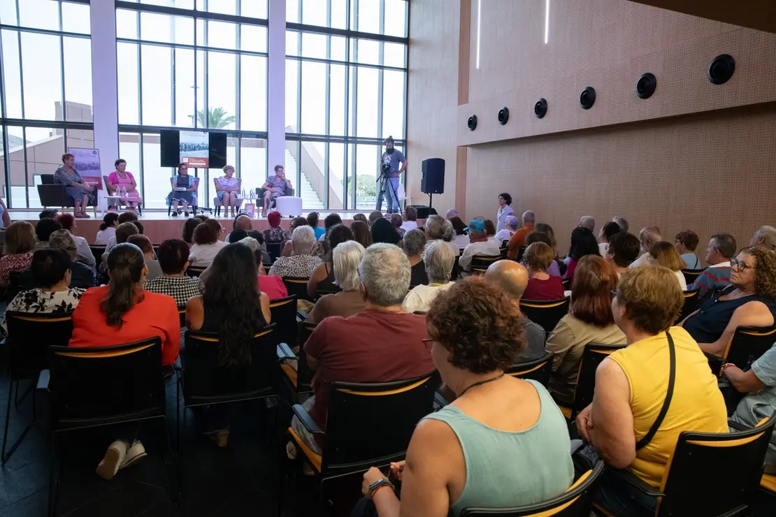 Reencuentro de las mujeres del tomate en Gran Tarajal (20)
