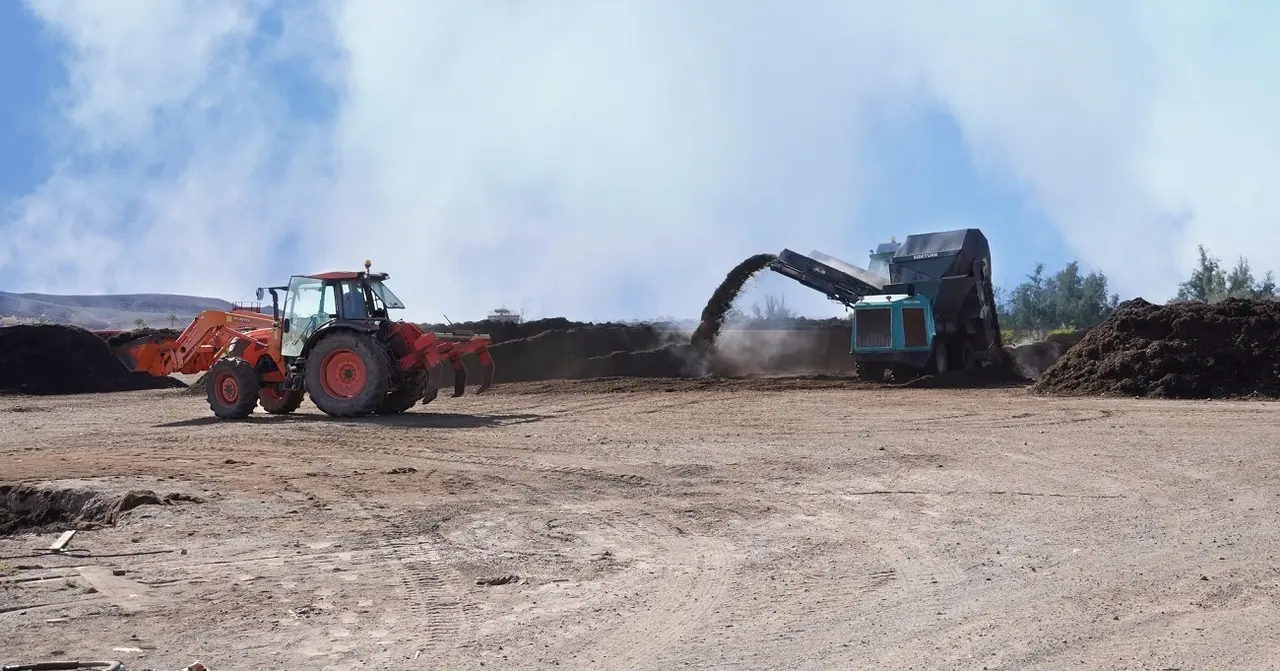 Elaboración de compost. Imagen de archivo.