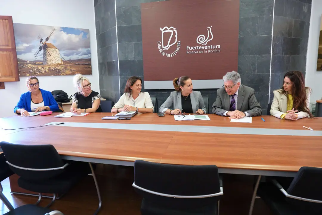 Presentación de la actualización del PIOF desde el Cabildo.