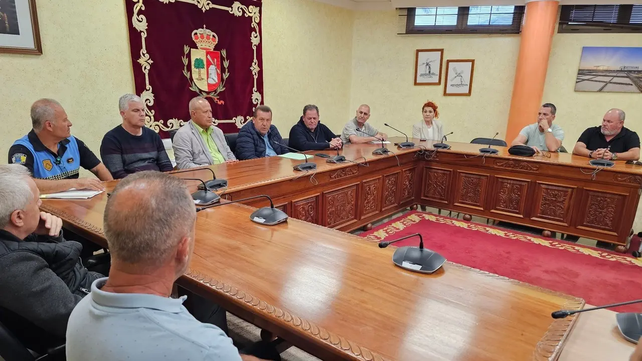 Recibimiento en el ayuntamiento a la nueva Asociación de Taxis Caleta de Fuste Antigua I (1)