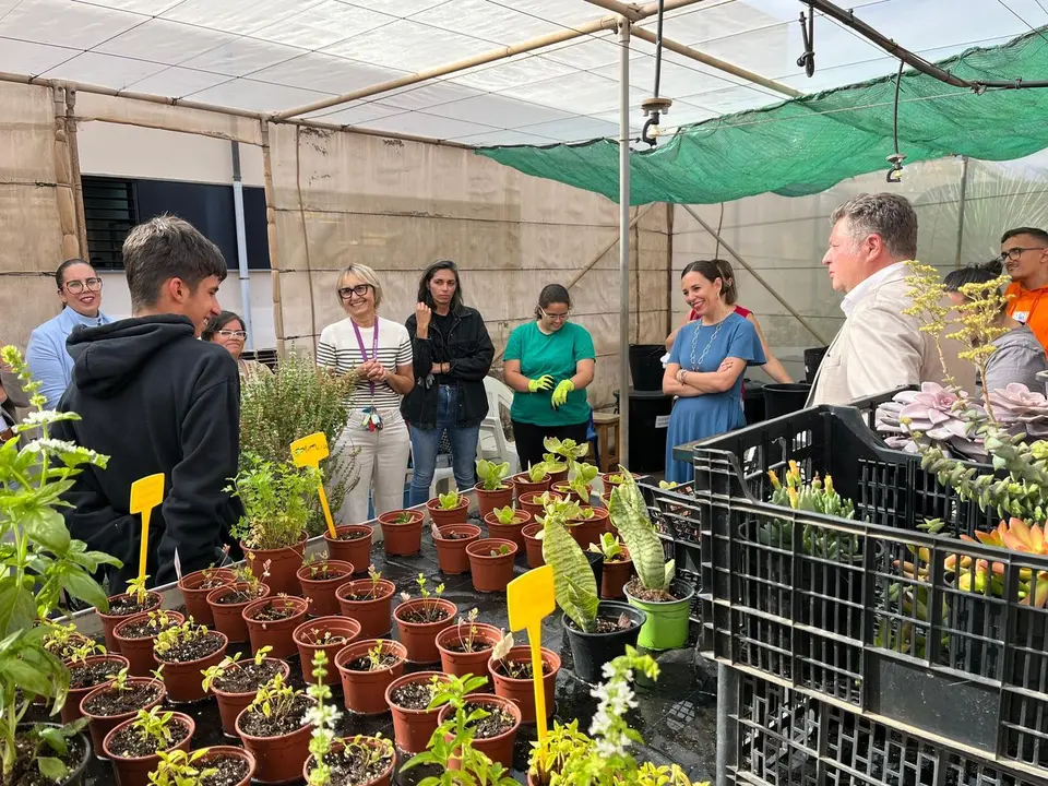 Visita IES Vigán de Gran Tarajal, que acoge los  programas formativos +16 y +21.