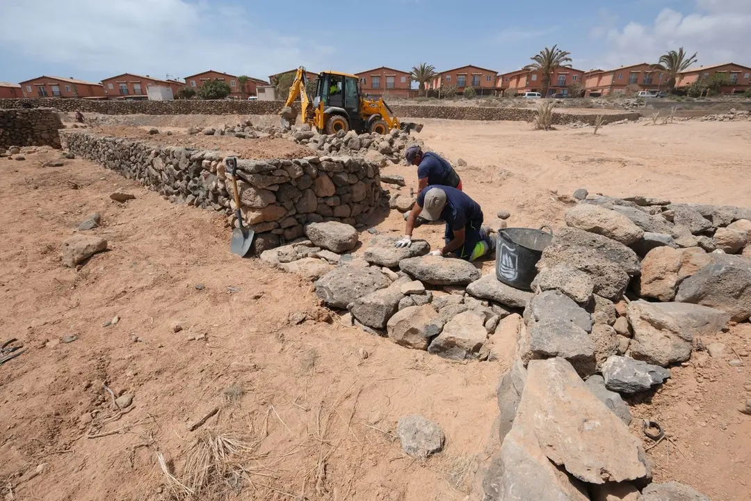 Obras en la la Rosa de Juana Sánchez.
