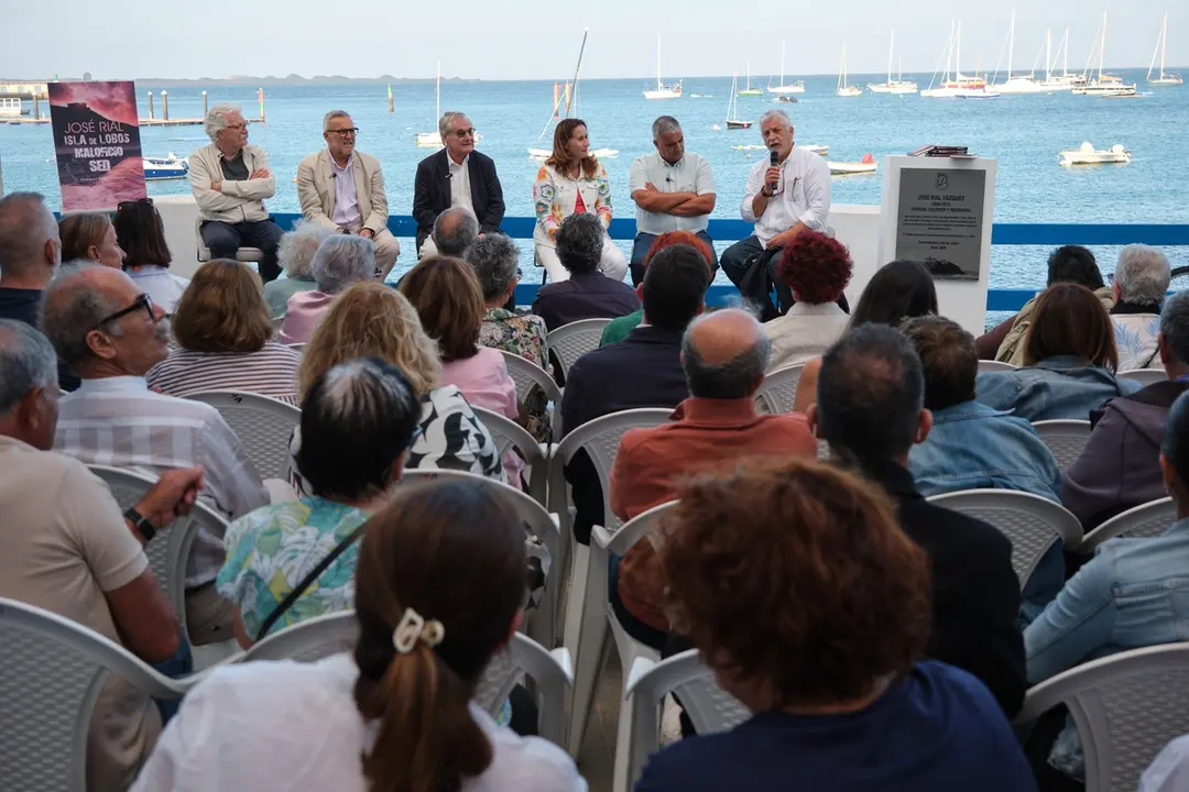 Presentación de una nueva edición del  del libro ‘Isla de Lobos, Maloficio, Sed’ de José Rial.
