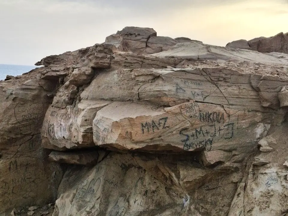 Grabados aparecidos en la Playa de La Pared, en el municipio de Pájara.