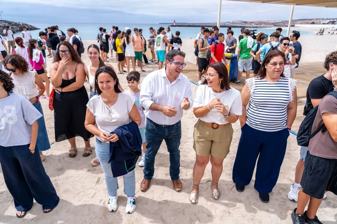 Alcalde y concejalas de la capital en Puerto Joven.
