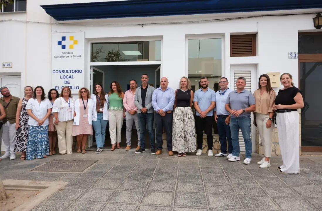 InauguracióndelconsultoriomédicoenElCotillo.