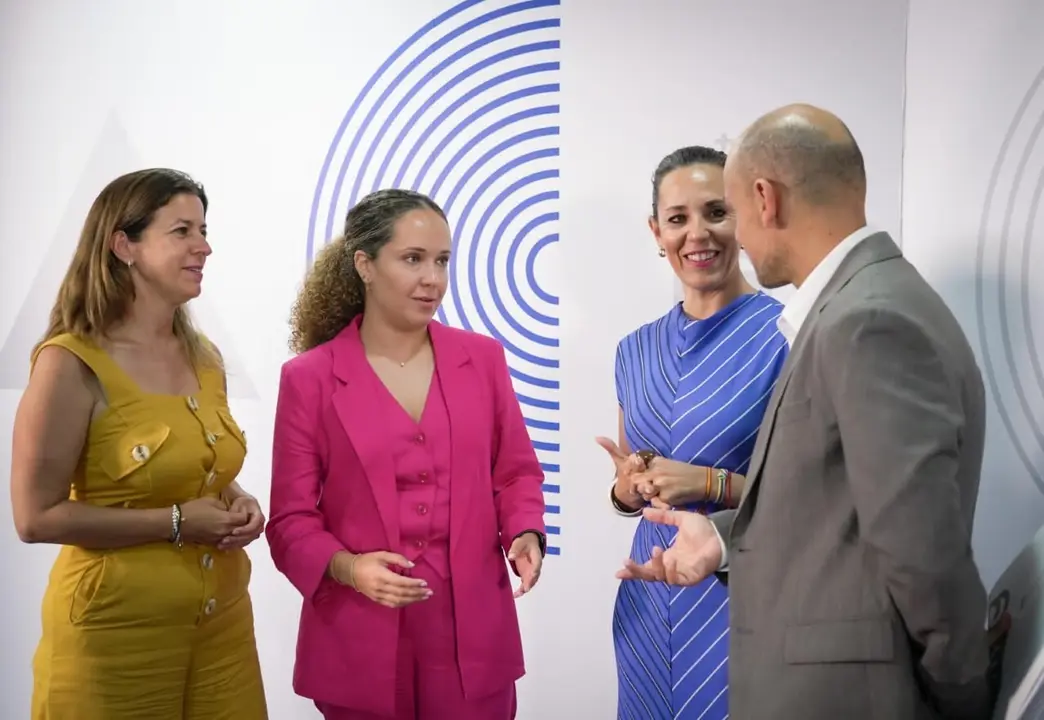 Imagen tras el Consejo de Gobierno de Canarias.