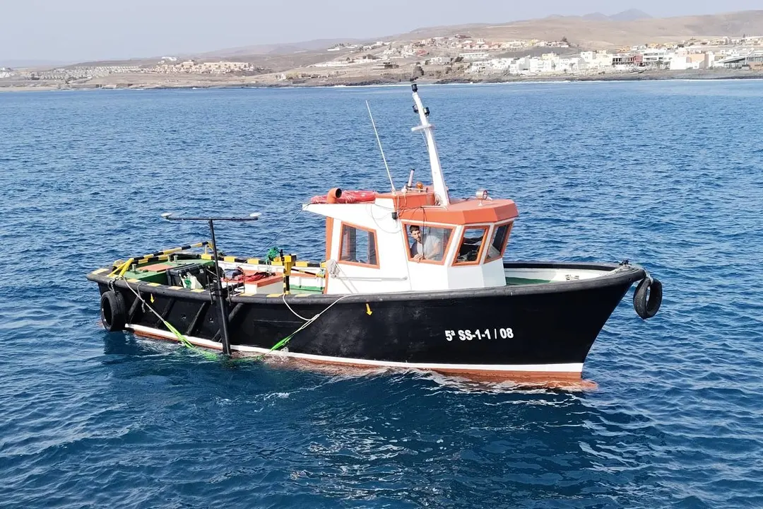 Embarcación de la empresa ECOS Estudios Ambientales y Oceanografía, que analizó el litoral de Puerto del Rosario. 