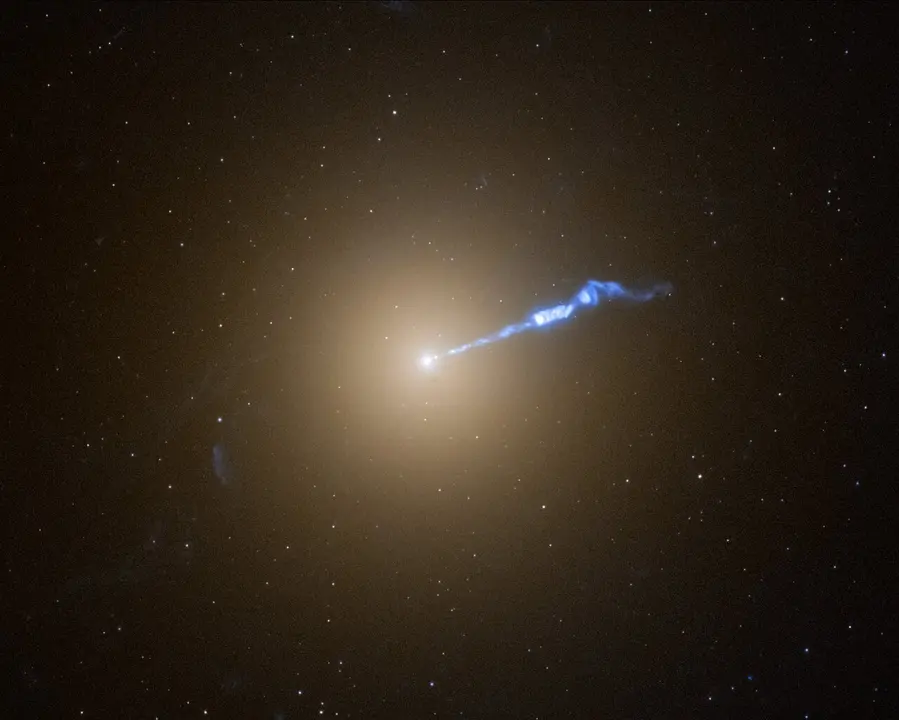 Imagen de la galaxia gigante M87, generada desde el telescopio Hubble.
