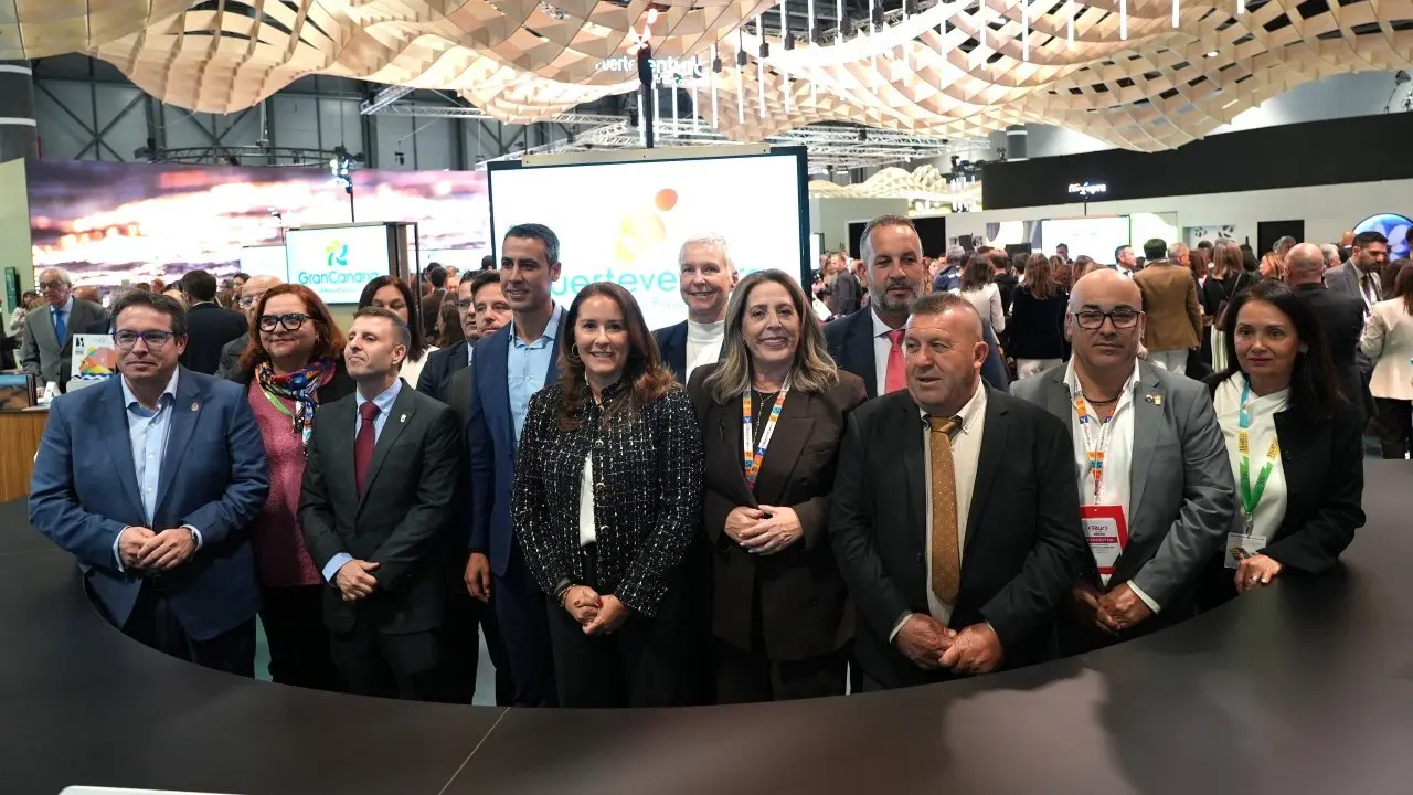 Fuerteventura y sus seis municipios est&aacute;n en Fitur 2026, con la presidenta y todos los alcaldes y concejales de Turismo.