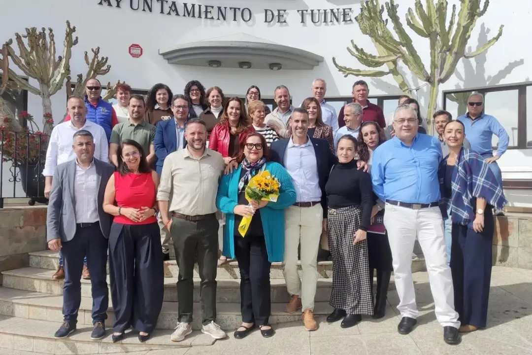 Umpi&eacute;rrez, acompa&ntilde;ada por compa&ntilde;eros de CC-AM.