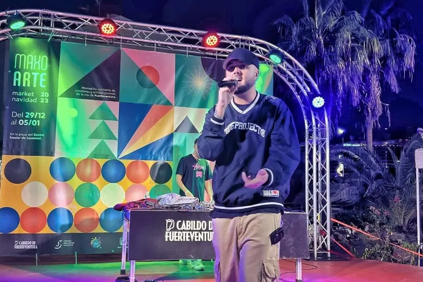 Actuaci&oacute;n Musical en Maxo Arte.