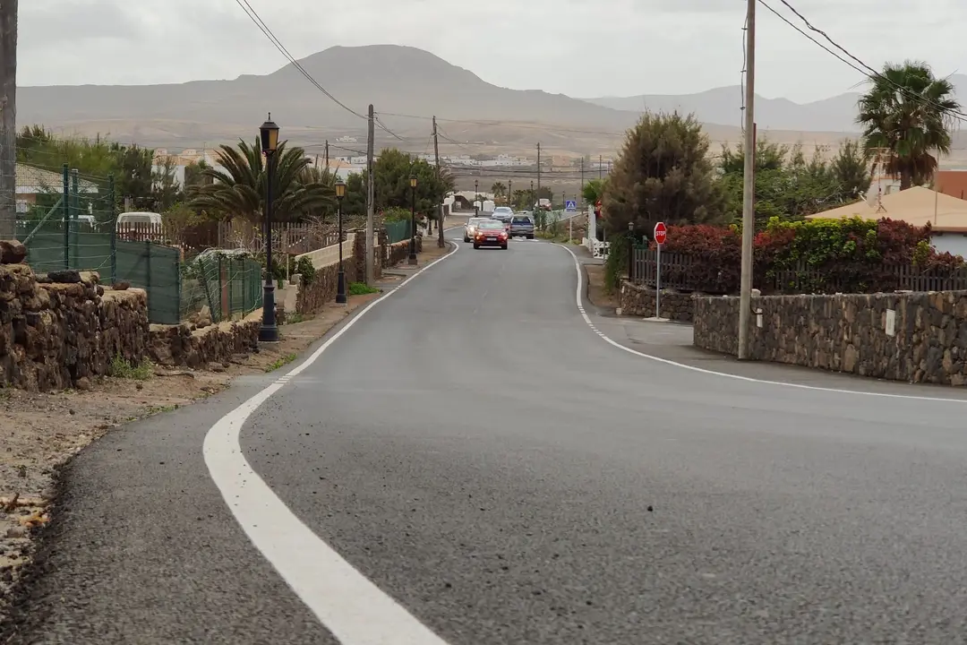 Calles de la localidad de Lajares, tras su asfaltado en 2020.