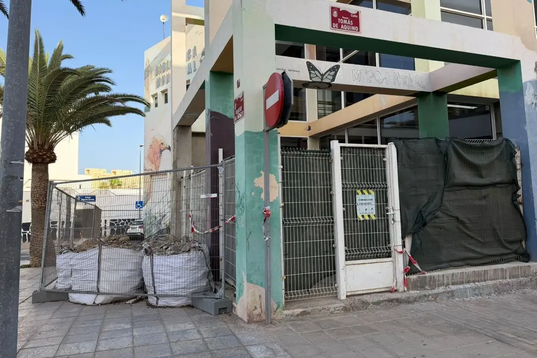 Obras en la Biblioteca Municipal de Puerto del Rosario.