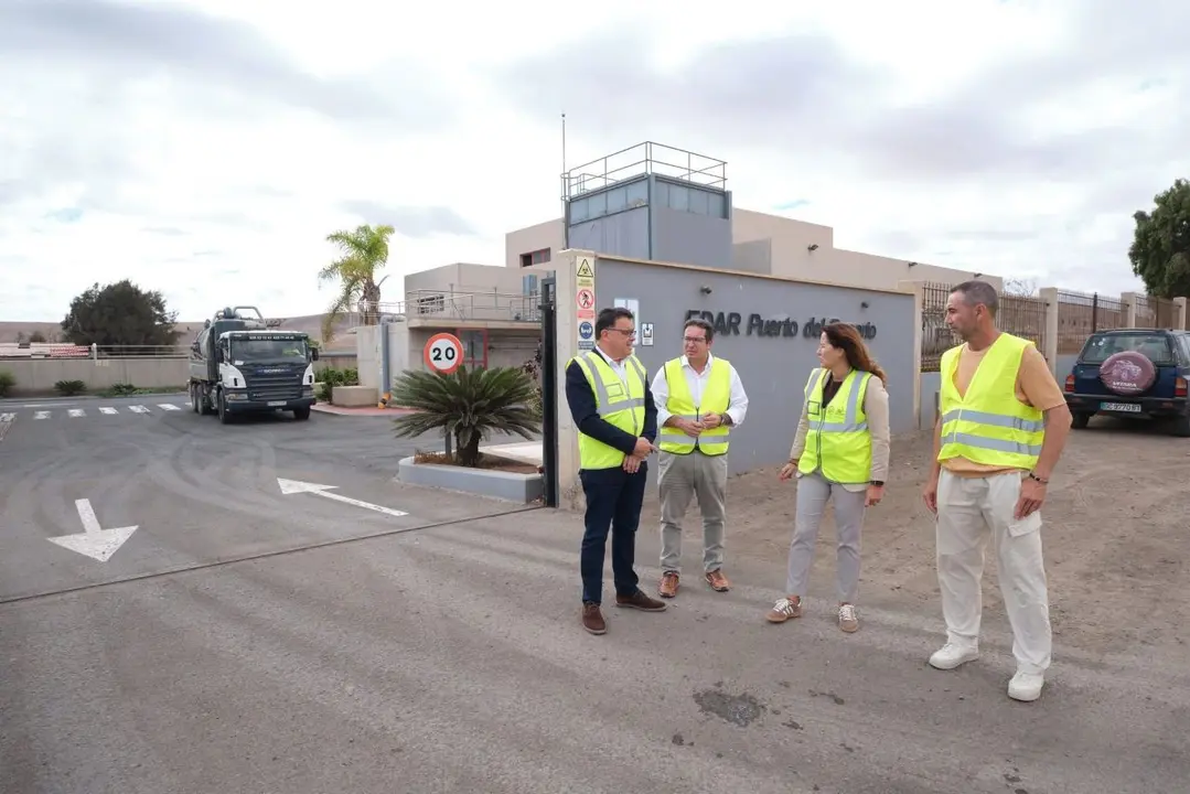 Visita con el consejero Miranda a la depuradora de la capital.