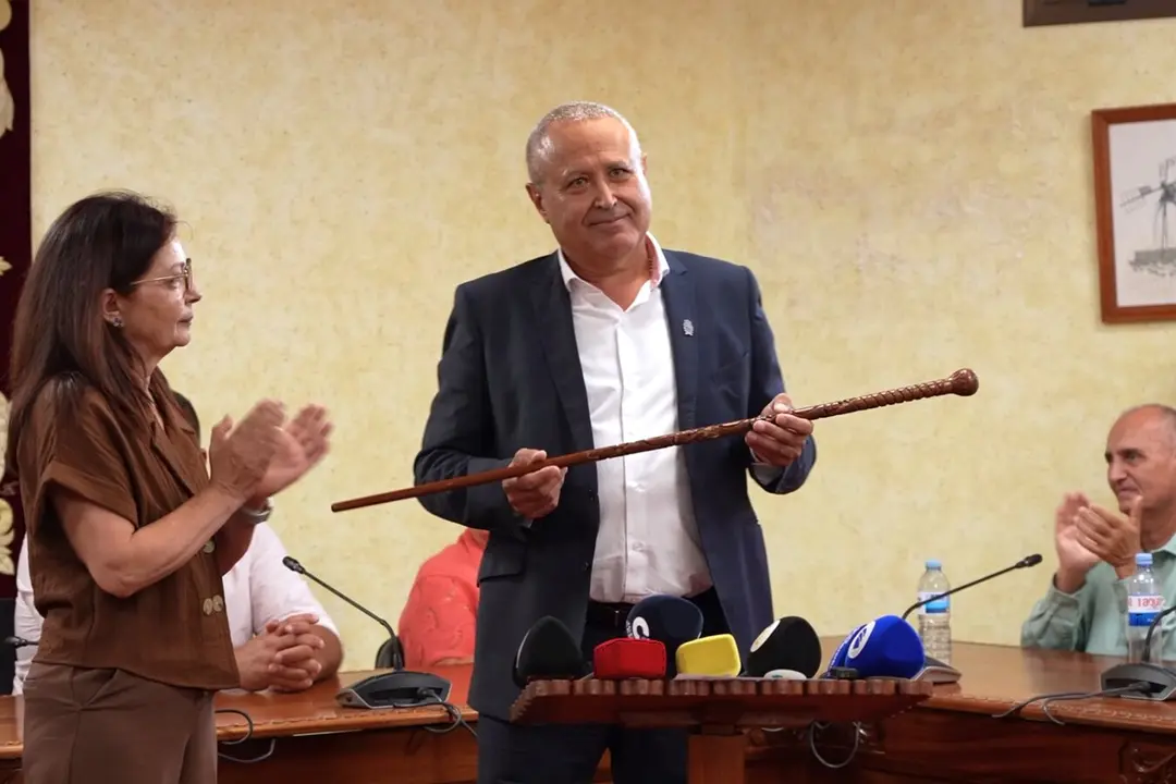 Juan Cabrera (AMF) toma el bast&oacute;n de mando en Antigua.