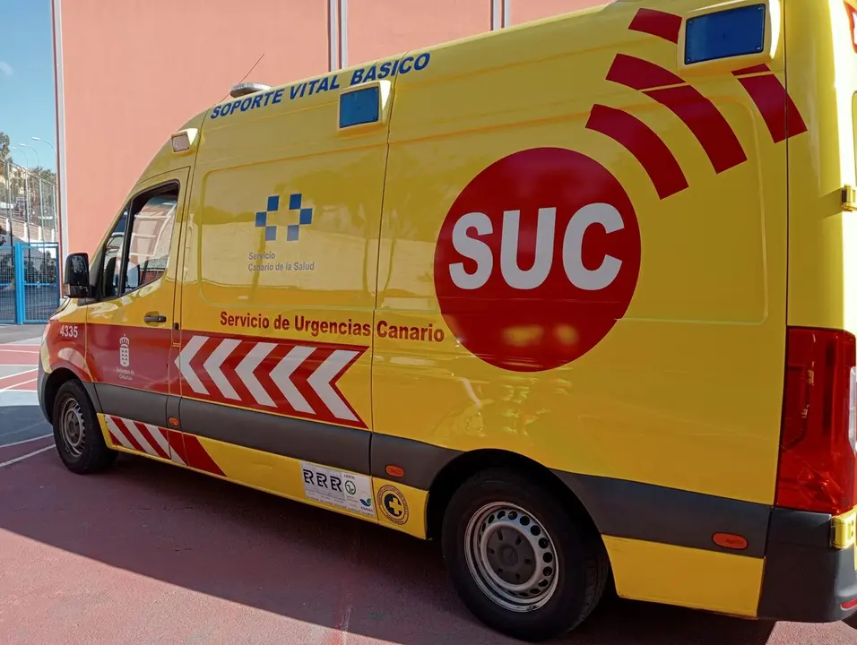 Ambulancia de soporte vital b&aacute;sico del SUC, en una imagen del 112 CECOCES.