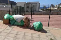 Labores de limpieza de la Concejalía de Medio Ambiente del Ayuntamiento de Pájara.