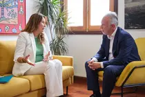 Lola García y Ángel Víctor Torres.