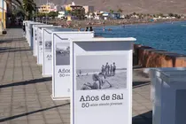 La exposición fotográfica 'Años de Sal' llega a Gran Tarajal por la 50 Semana de la Juventud.