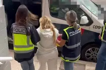 Detenci&oacute;n de la Polic&iacute;a Nacional por extorsi&oacute;n y trata de mujeres.