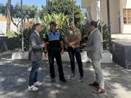 Alcalde y concejales con el subinspector de Polic&iacute;a Local de P&aacute;jara.