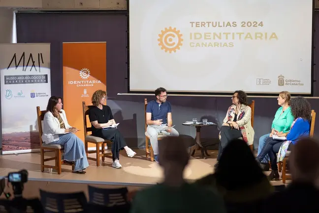 Tertulia cultural del programa Identitaria Canarias.