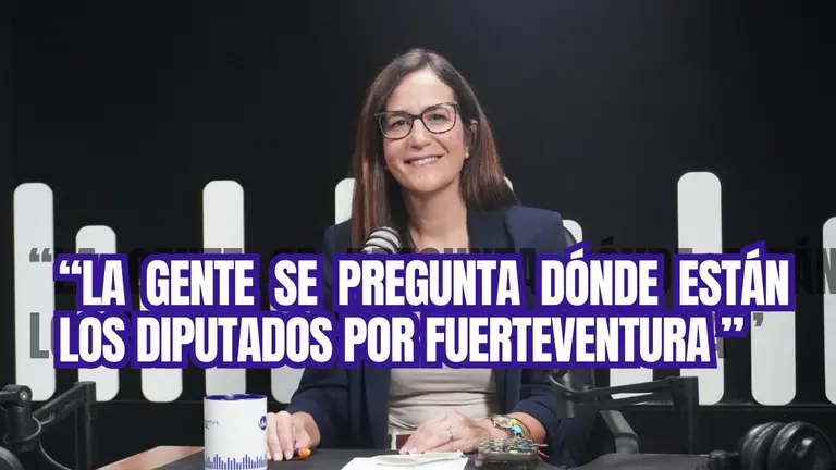 Natalia Santana (NC), en el estudio de Fuerteventura Digital.