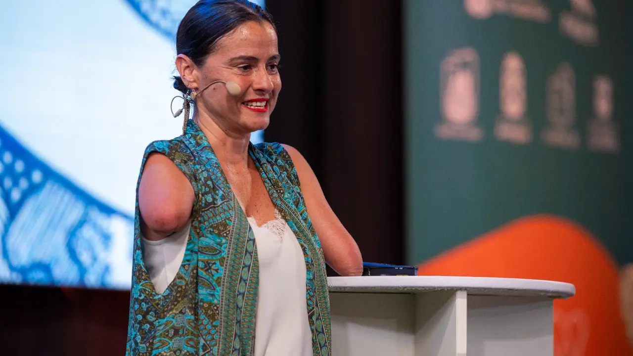 Lary en el escenario