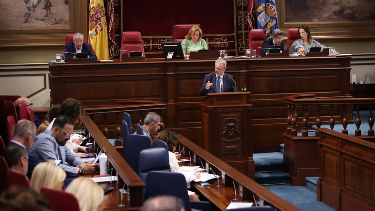 Sebastián Franquis, portavoz socialista en el Parlamento de Canarias.