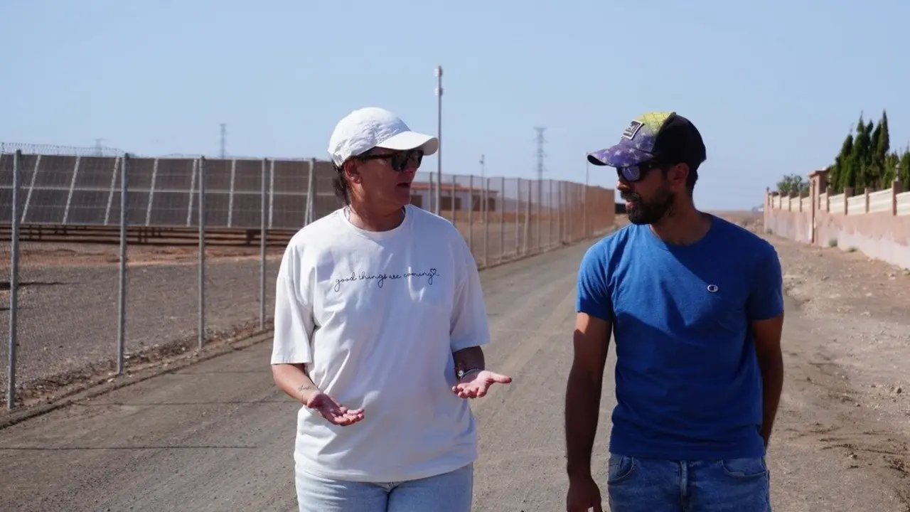 Vecinos de Tuineje afectados por el Parque Solar El Charco | Imagen: Arnán Martel.