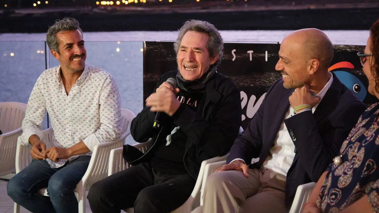 Miguel Ríos llega a Fuerteventura.