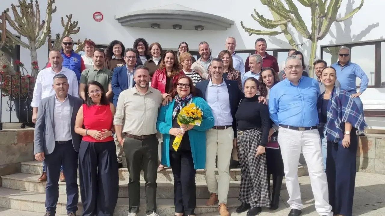 Umpi&eacute;rrez, acompa&ntilde;ada por compa&ntilde;eros de CC-AM.