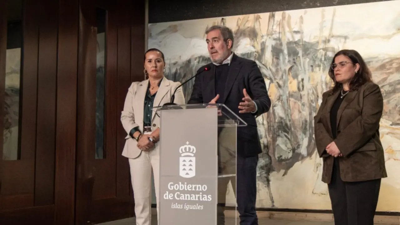 Comparecencia tras el encuentro por el Decreto Canarias.