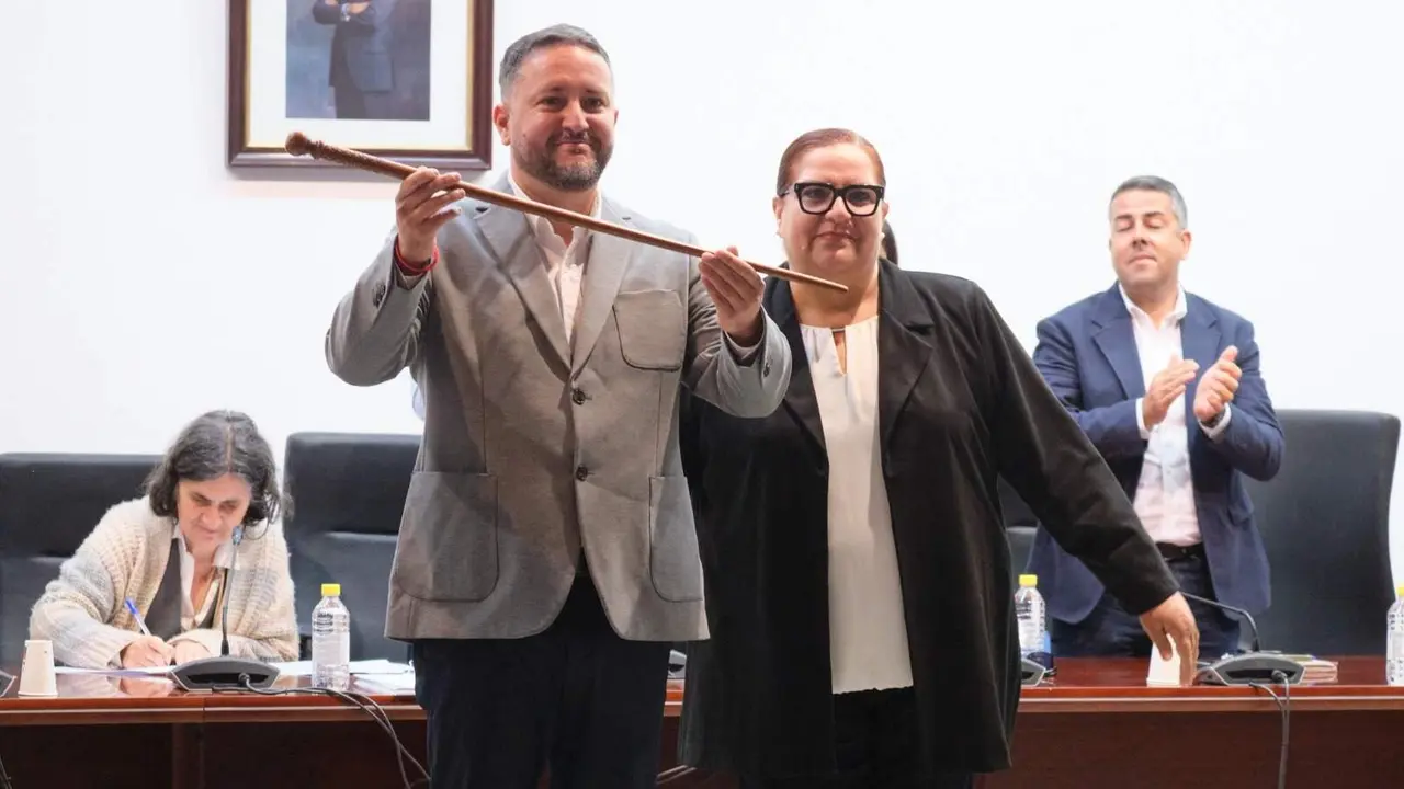 David Herrera toma posesi&oacute;n como alcalde de Tuineje.