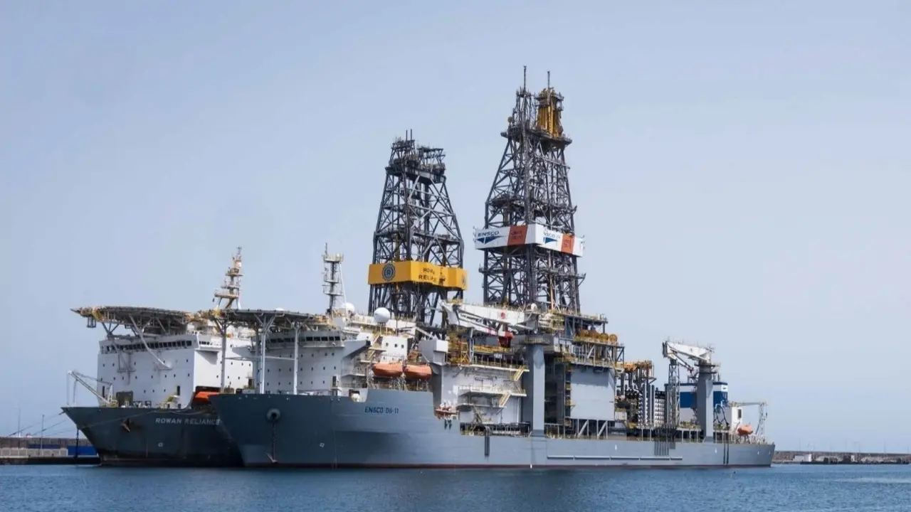 Petroleros de posicionamiento din&aacute;mico Muelle de La Luz, en una imagen de la Autoridad Portuaria de Las Palmas.