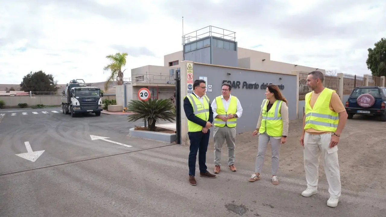 Visita con el consejero Miranda a la depuradora de la capital.