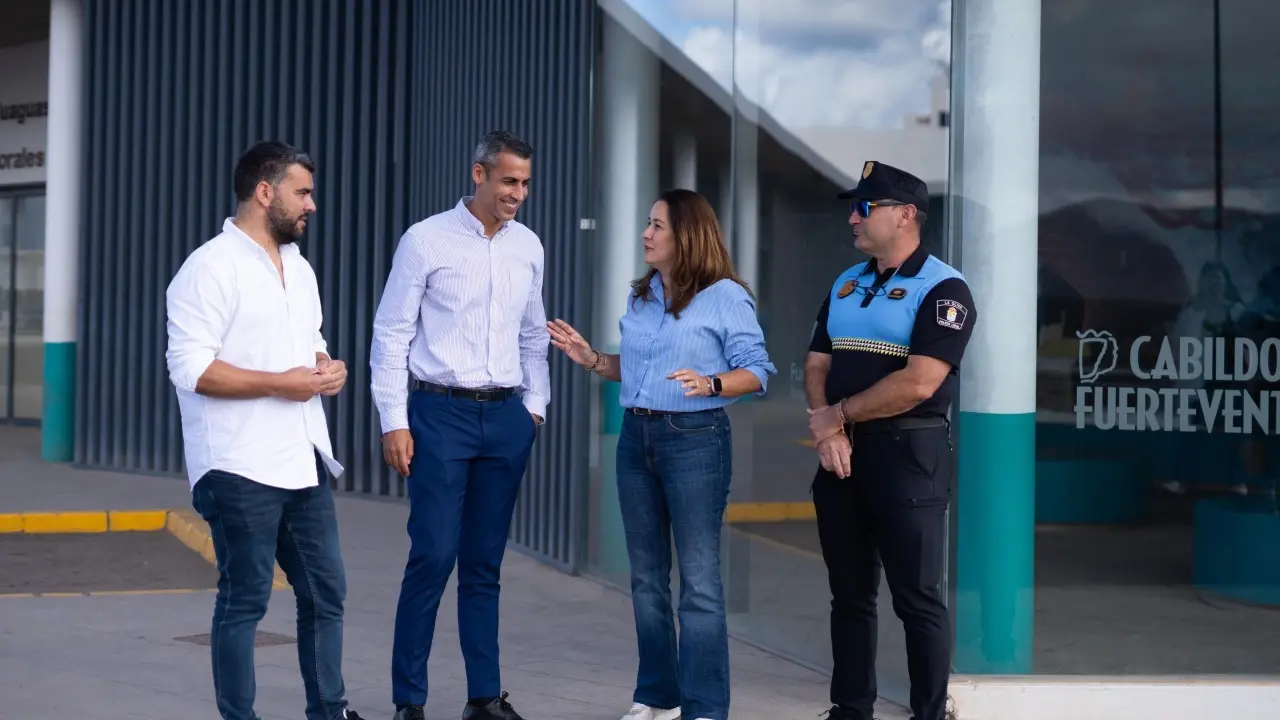La Parada de Guaguas de El Cotillo acoger&aacute; la nueva oficina de Polic&iacute;a Local.