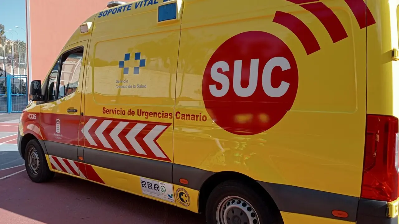 Ambulancia de soporte vital b&aacute;sico del SUC, en una imagen del 112 CECOCES.