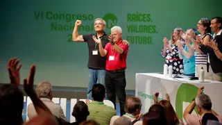 Román Rodríguez y Carmelo Ramírez, en el Congreso de NC.