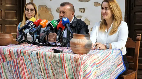 Presentacion Feria insular de artesanía (2)