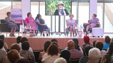 Reencuentro de las mujeres del tomate en Gran Tarajal.