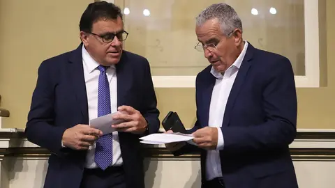 Manolo Miranda y Mario Cabrera, en el Parlamento.