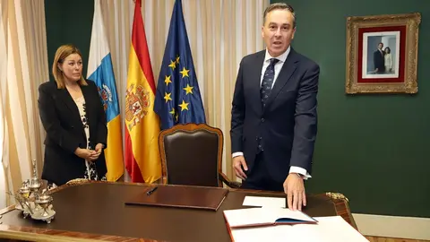 Toma posesión del diputado de Gran Canaria David Morales.