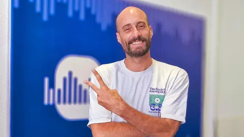 DJ CHK, en el estudio de Fuerteventura Digital.