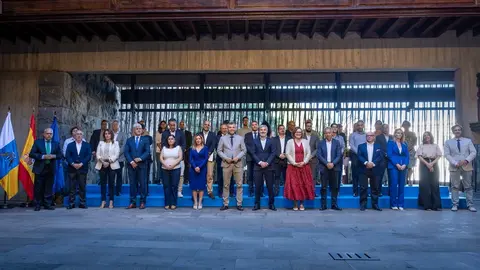 Las instituciones de Canarias presentes en el acuerdo por el reparto de menores migrantes.