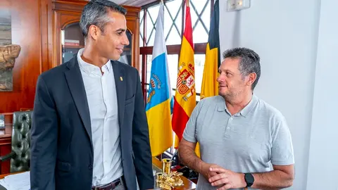 Isaí Blanco y Julio Santana, alcalde y primer teniente de alcalde de La Oliva.