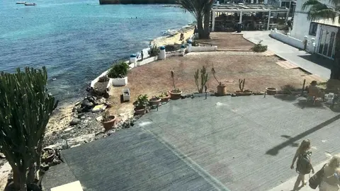 Terraza cuya apropiación denuncia el Casco Viejo de Corralejo.